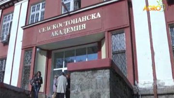 20220702komentar_25_02_2018