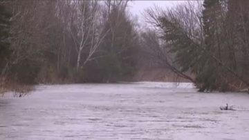 2490644high-river-levels