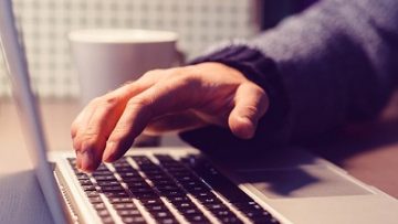 48697354how-to-shop-safely-online-02-blog-1