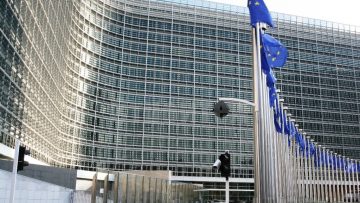 4893405EU
