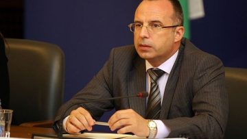 5362985566103333ministyr-rumen-porojanov-shte-uchastva-v-syzdavane-na-oblasten-koordinacionen-shtab-v-dobrich_2805
