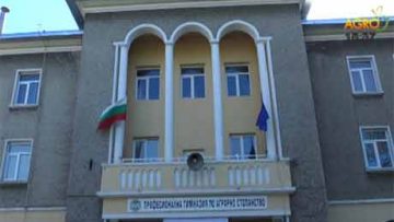 60420093komentar_20_09