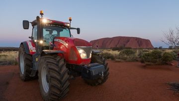 70696170X_Tractor_AyersRock