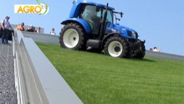 77110662new_holland_3333