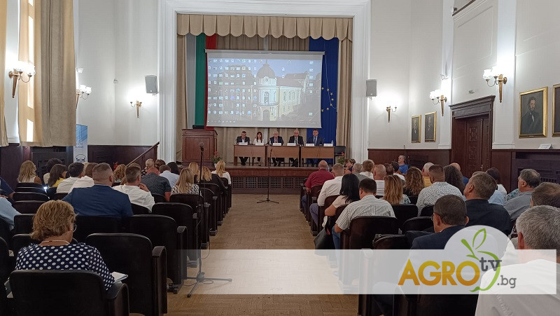 Изпълнителният директор на „Напоителни системи“ ЕАД Снежина Динева представи актуалните резултати за поливен сезон 2023