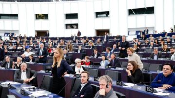 EP-162311D_Plenary_18_Votes