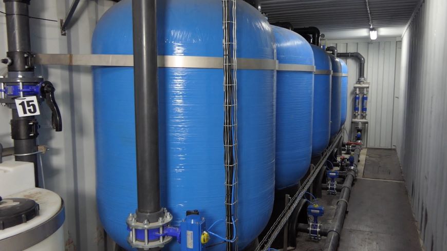 Свинеферма АЯКС внедри система за многоетапна филтрация на вода