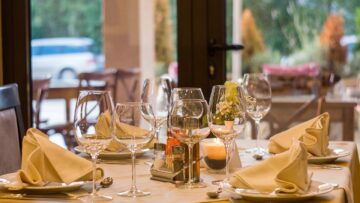 restaurant-449952_1280