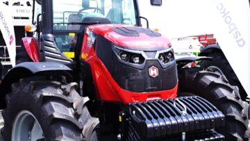 traktor-hatat