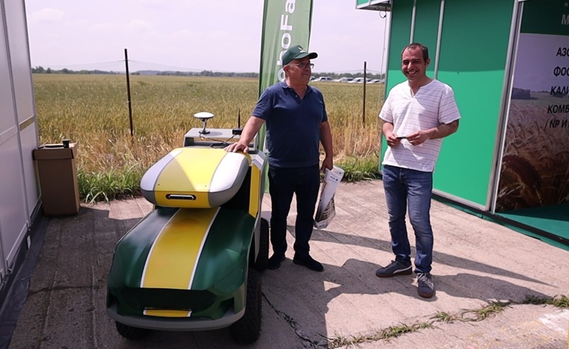 RoboFarmer представи RoboFarmer 001 – първия български автономен робот за прецизно почвено пробовземане на БАТА АГРО 2026